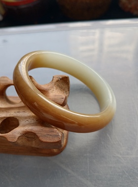 纯天然新疆和田玉老坑糖白玉贵妃手镯56-57mm玉石镯子女款带证书