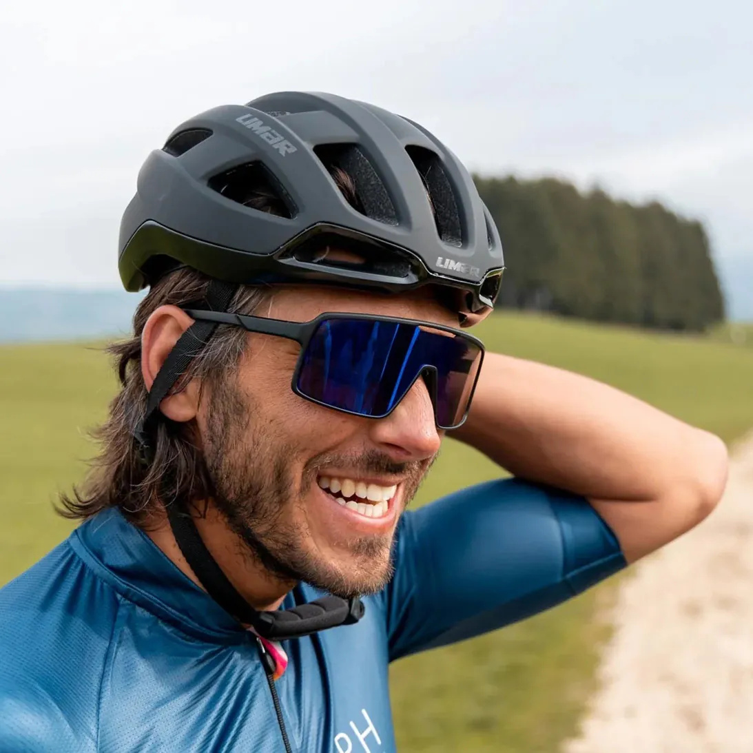 意大利LIMAR AIR STRATOS山地公路自行车头盔一体成型轻量头盔