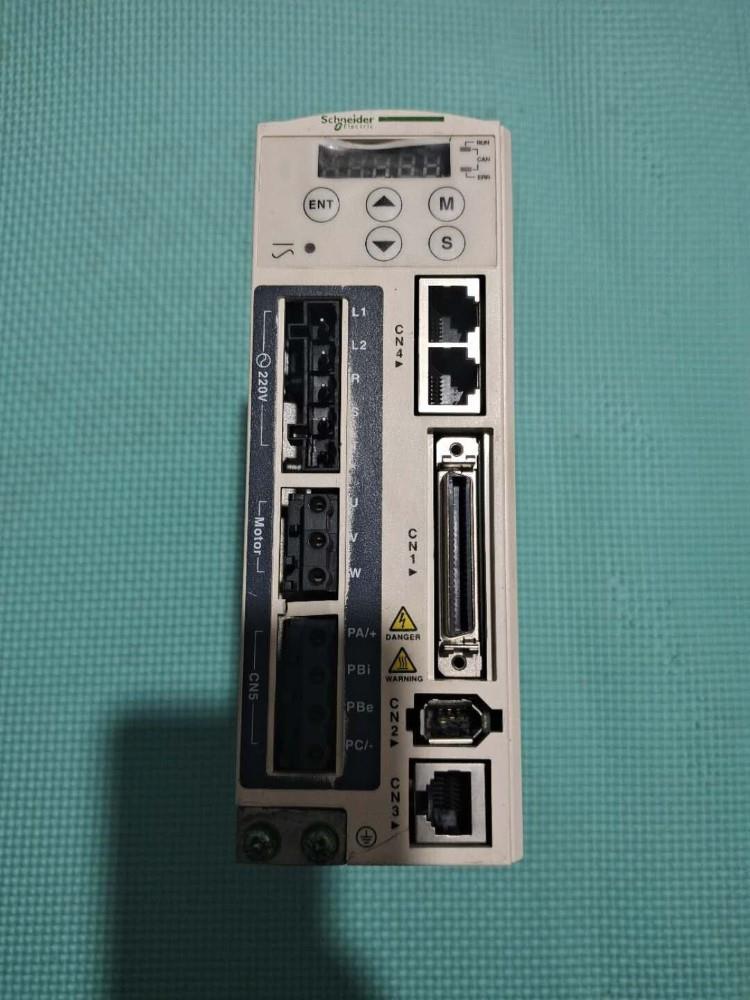 二手拆机施耐德驱动器LXM23AU04M3X成色如图实物拍
