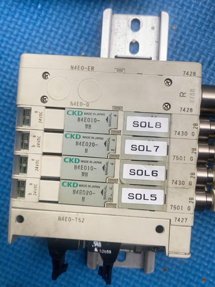 CKD喜开理N4E020电磁阀组拆机现货15组成