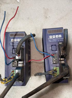 贝格达伺服驱动器两台SDB08NK0A