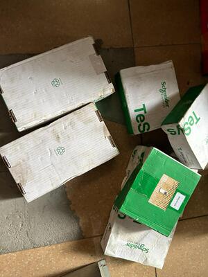 施耐德LUB120+LUCA1XBL…LUB12+LU