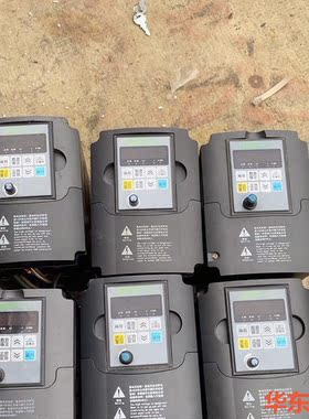 佳乐1.5千瓦变频器。  JR7110。  JR7100。