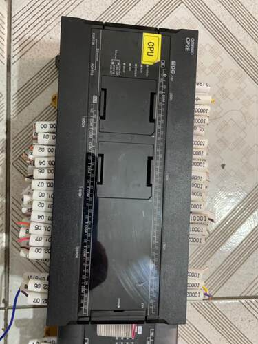 欧姆龙PLCCP2E-N60DT-D.CP1W-40ED