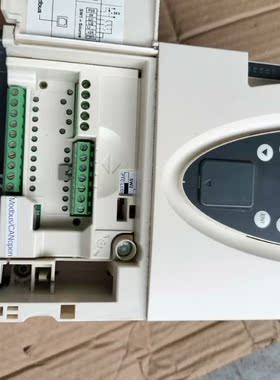 施耐德变频器ATV61HU22N4Z2.2KW库存样