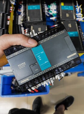 永宏PLC,型号fBS-40MAT2-AC,现货5个,质量包 议价