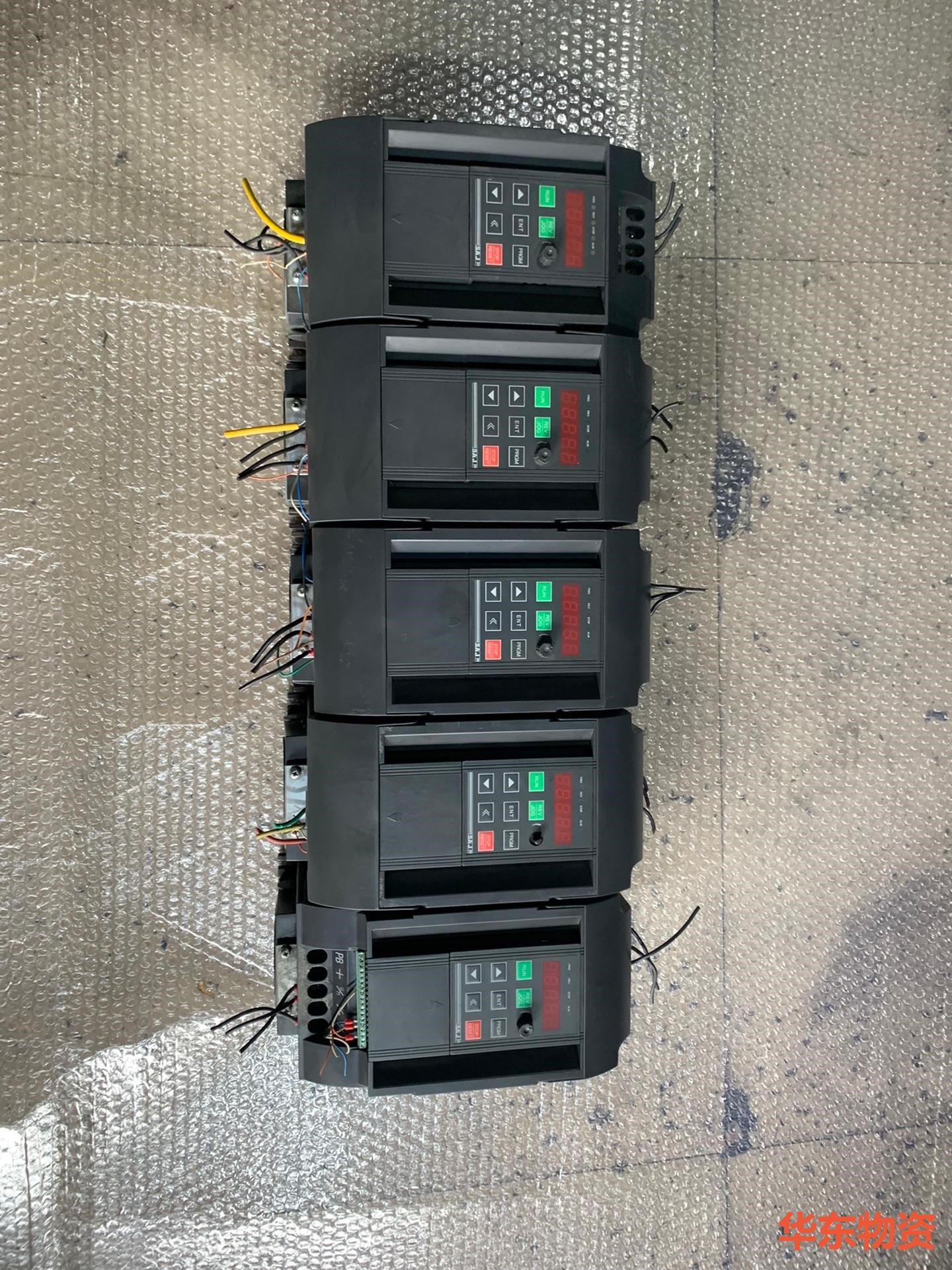 三晶变频器S004G3/5R5F3