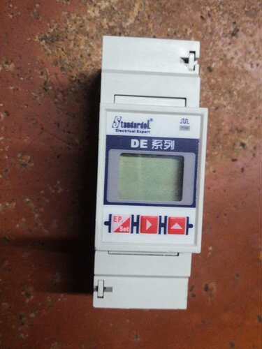 上海斯同瑞DE系列单相导轨电表拆机实物如图所示有几-议价