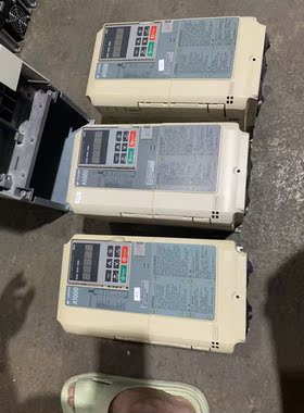 安川A1000变频器3KWAB4A0009FAA实物拍摄