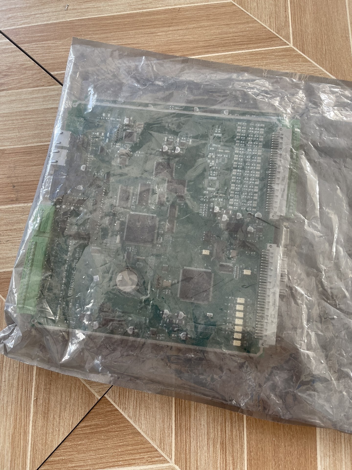 ABB控制板COM05 1KHL178041R0001H-议价