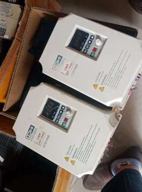 安达变频器VCD1000F2S0022B 220V 实物图-议价