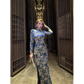 XULU原创初秋轻奢丝绒印花复古斜襟开叉长旗袍气质修身 优雅连衣裙