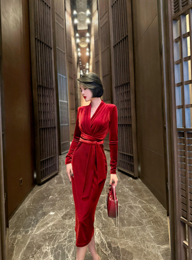 XULU原创气质红色丝绒性感包臀裙优雅名媛交叠V领长袖连衣裙
