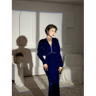 XULU原创蓝色丝绒性感深V包臀礼服裙纯手工订珠法式 高腰连衣裙