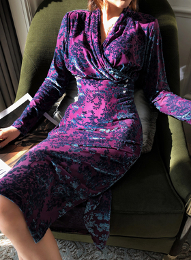 XULU原创定制流行新款紫色烧花植绒连衣裙法式复古气质长袖V领裙