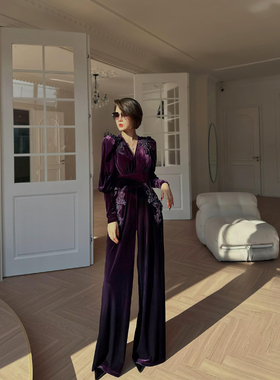 XULU原创紫色丝绒气质显瘦深V重工订珠法式羊腿袖修身高腰连体裤