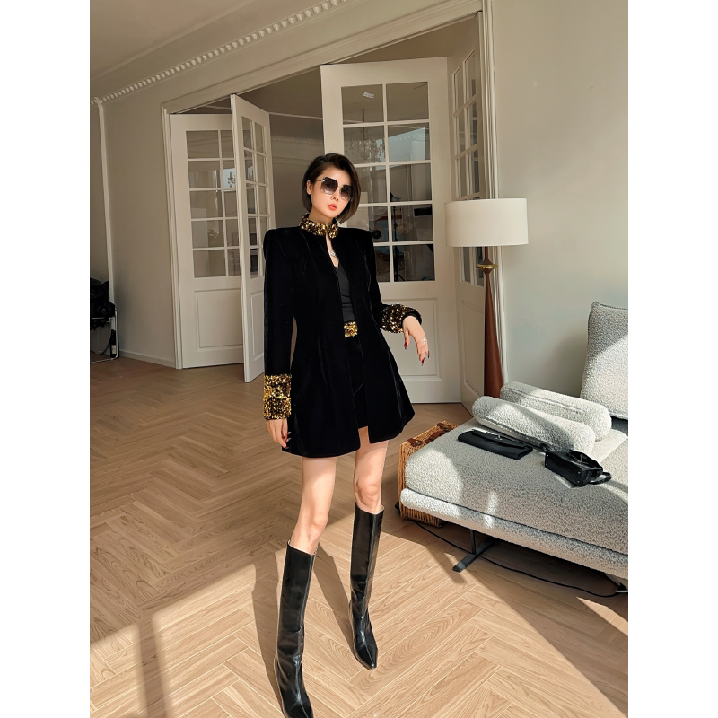 XULU原创轻奢丝绒亮片优雅圆领外套高定修身显瘦A字短裙两件套装