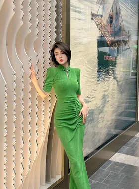 XULU原创复古肌理醋酸水滴领旗袍新中式气质褶皱显瘦中长袖连衣裙