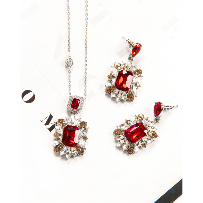 xulu原创设计新款红色耳环锆石