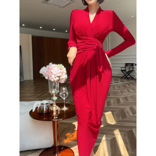 XULU原创简约纯色欧洲高定颗粒麻纱褶皱绑带气质修身 V领连衣裙