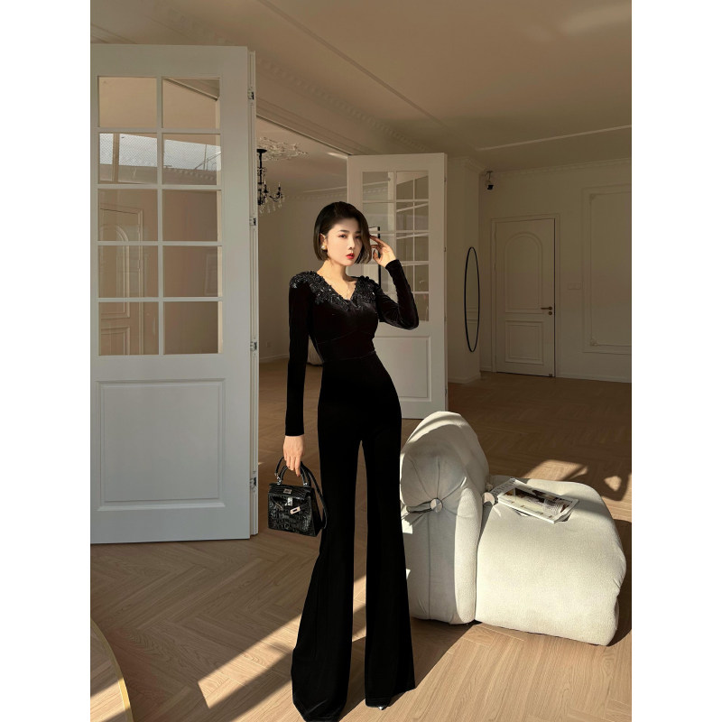 XULU原创黑色丝绒高定绣花V领长袖高腰百搭气质御姐范微喇连体裤