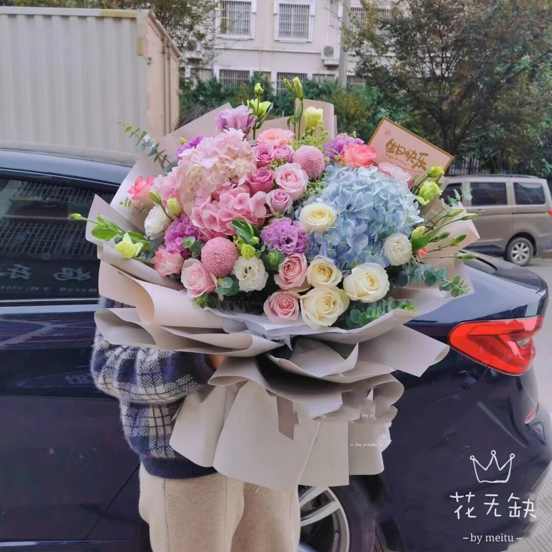 情人节教师节鲜花红玫瑰花爱人求婚韩版花束礼盒哈尔滨同城送花