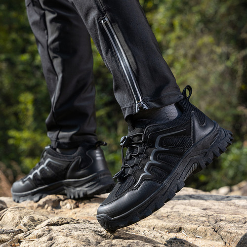 猛犸动感情侣款户外防滑登山鞋子