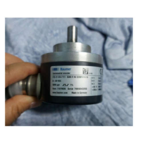 baumer堡盟编码器ITD 21 B14 Y11 5000 R NI D2SR12 S 10