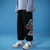 K185P50蓝底春夏时尚宽松恐龙印花休闲九分裤阔腿百搭长裤，男装休闲裤，电商A050