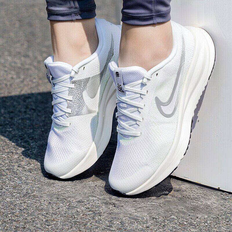 NIKE耐克鞋子正品白色跑步鞋网面运动鞋RUN DEFY女鞋正品徒步鞋潮