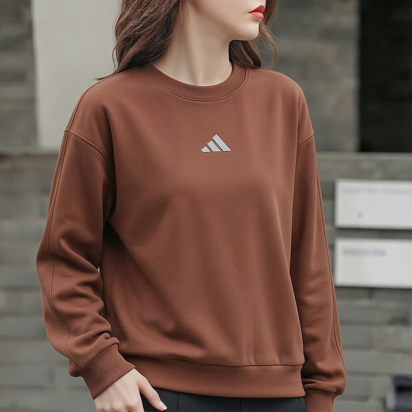 阿迪达斯卫衣女装新款宽松休闲运动服纯色简约针织上衣圆领套头衫