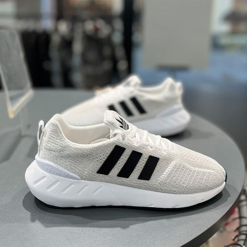 阿迪达斯三叶草女鞋夏季新款透气缓震运动鞋SWIFTRUN22轻便跑步鞋