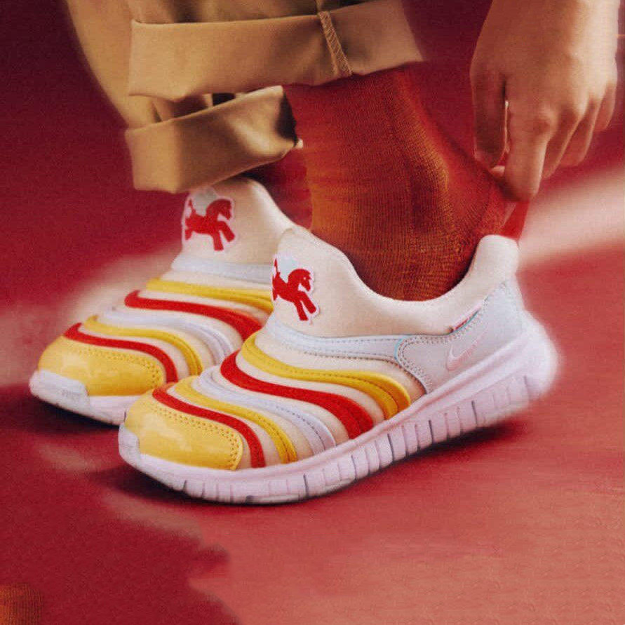 NIKE耐克小童鞋马年新子