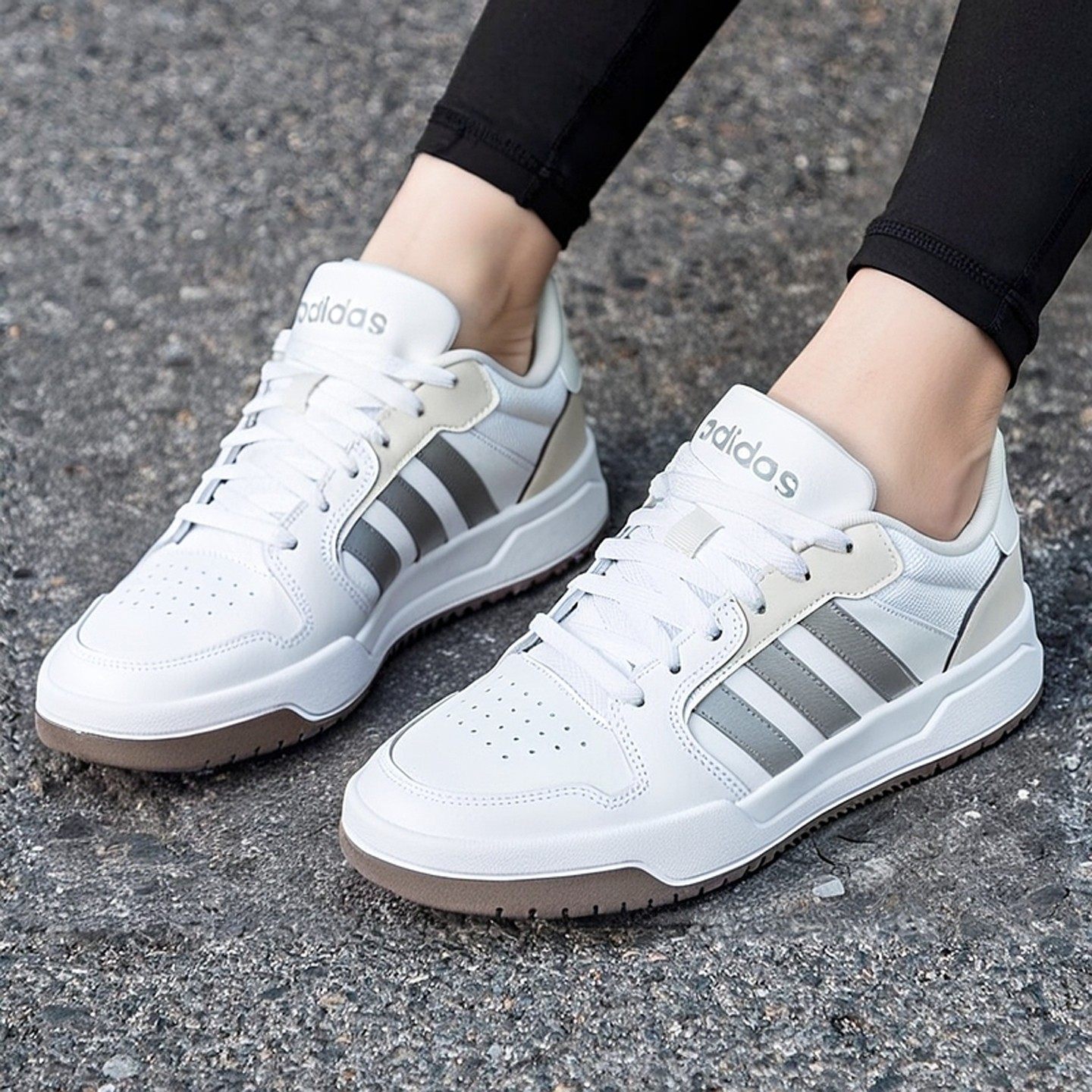 阿迪达斯板鞋女秋季新款低帮复古银色皮面耐磨网球休闲小白鞋女鞋,运动鞋new,运动休闲鞋,淘宝优惠券,粉丝福利购,淘宝优惠卷