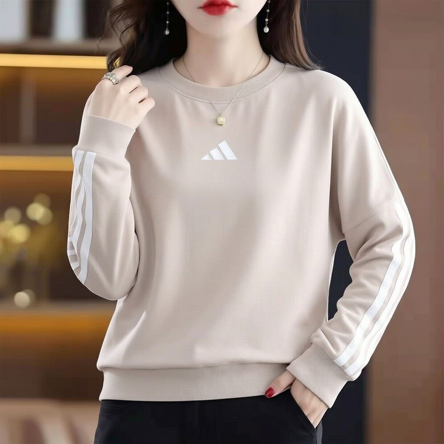 阿迪达斯卫衣女装棉质针织圆领宽松短款上衣纯色女士休闲套头衫