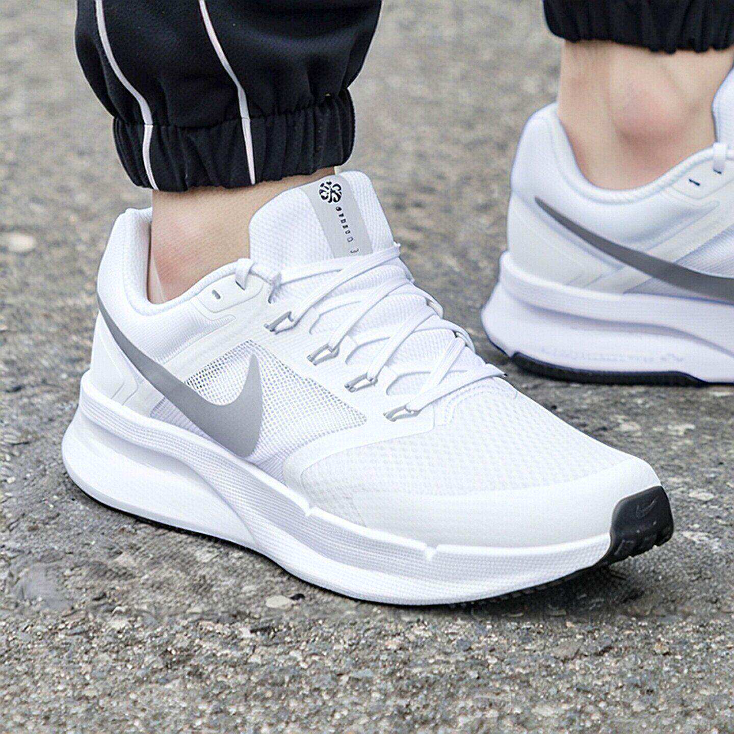 NIKE耐克跑步鞋男鞋夏季正品慢跑运动小白鞋户外减震透气休闲鞋
