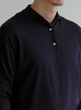 细棉纱织长袖窄领Polo 轻屋