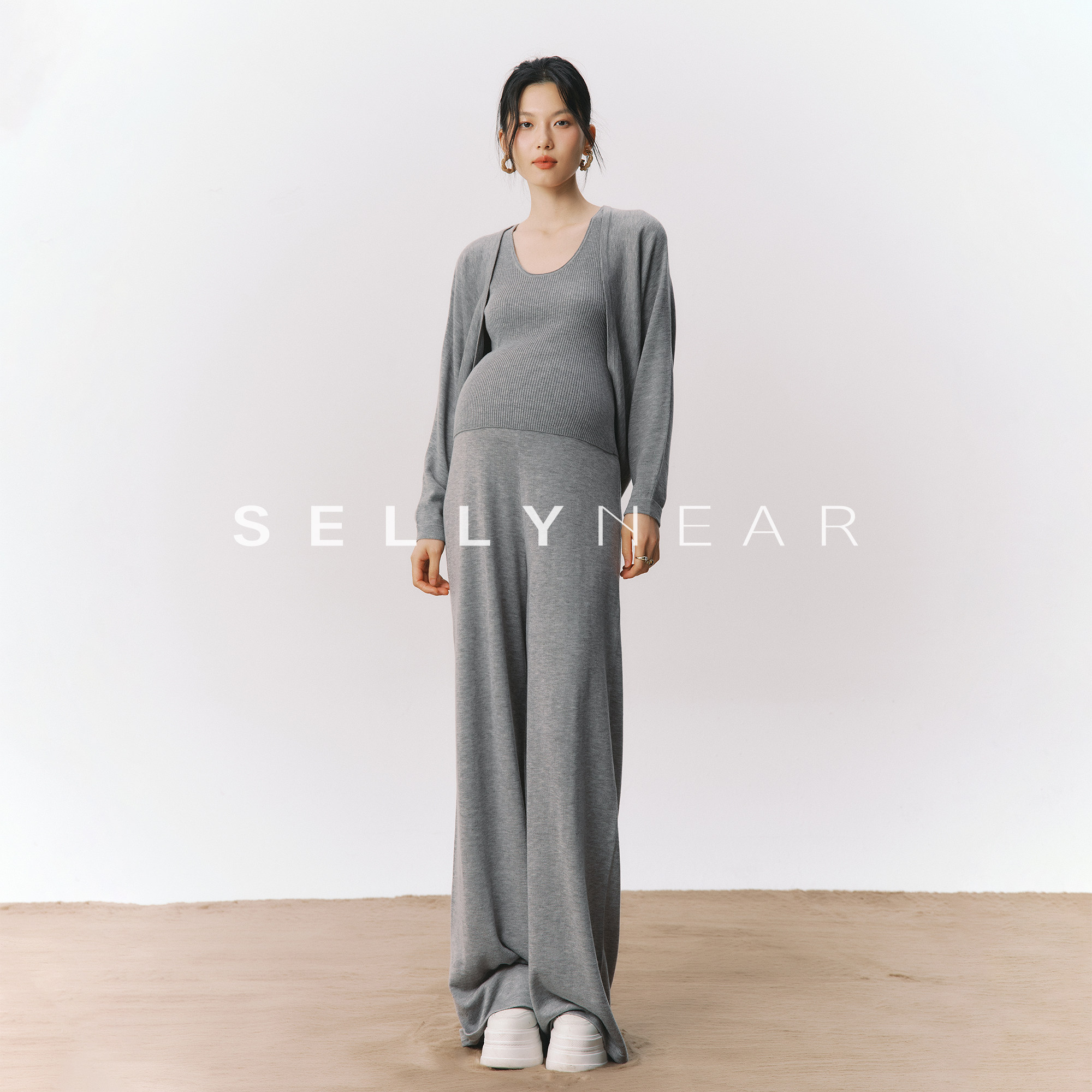 SELLYNEAR孕妇高级感穿搭套装时尚针织背心敞开式开衫长裤三件套