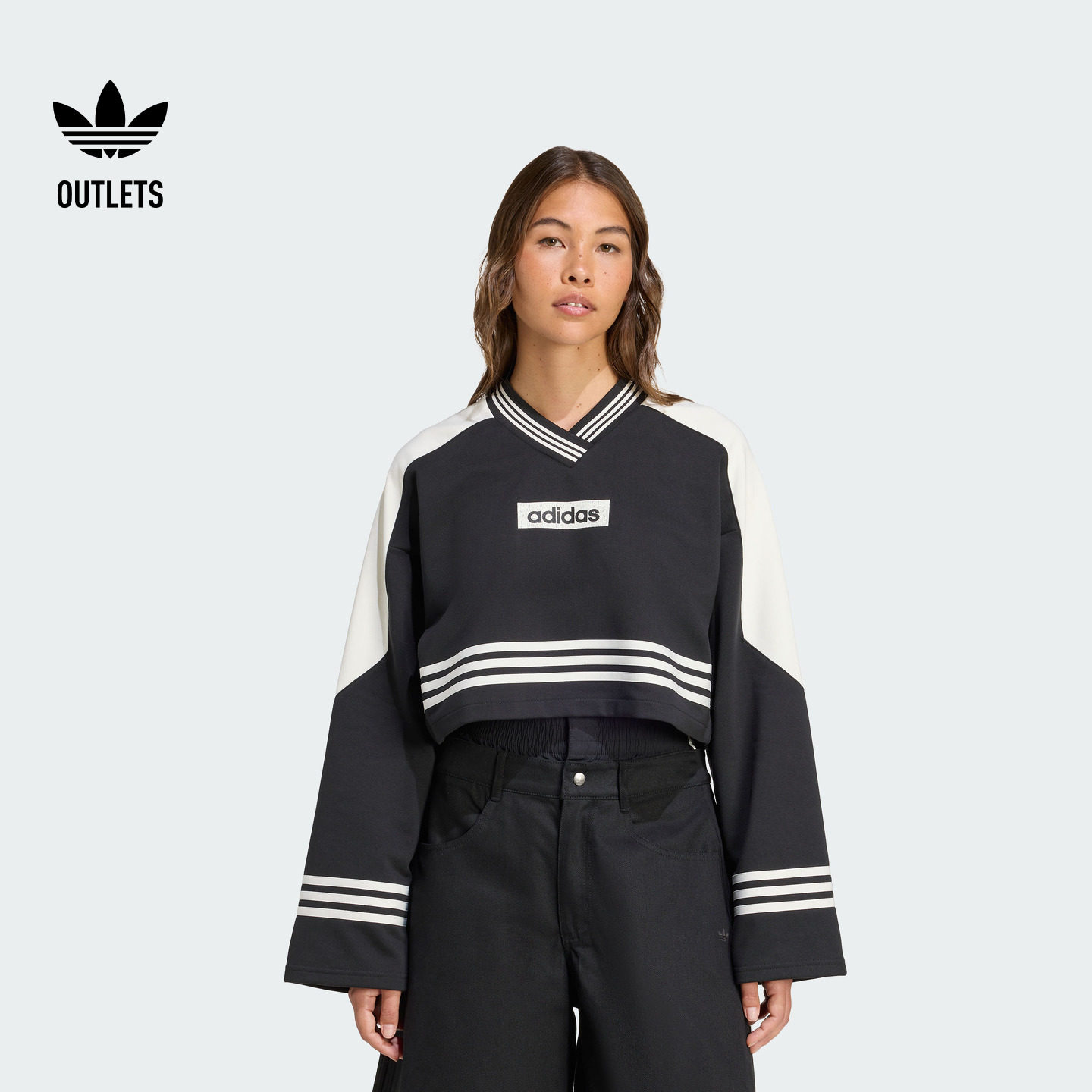 阿迪达斯三叶草女子卫衣