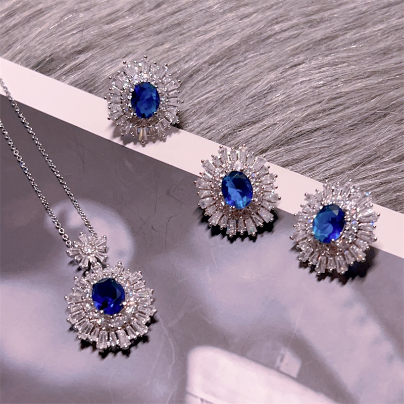 高端时尚耳钉项链高级感设计感