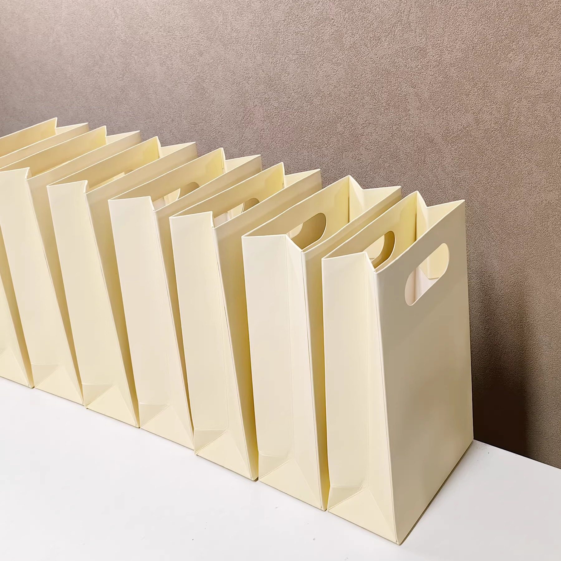 小号纸袋现货定制logo无字通用伴手礼包装开业美妆首饰礼品手提袋,包装,礼品袋/塑料袋,淘宝优惠券,粉丝福利购,淘宝优惠卷