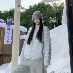 3MER哦哦三妹90白鸭绒立领排骨羽绒服女冬季新款轻薄保暖短款外套