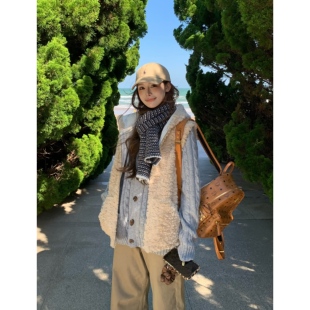 3MER哦哦三妹羊羔毛连帽叠穿马甲外套女秋冬保暖外穿无袖背心上衣