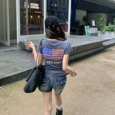 3MER美式V领梵文印花短袖T