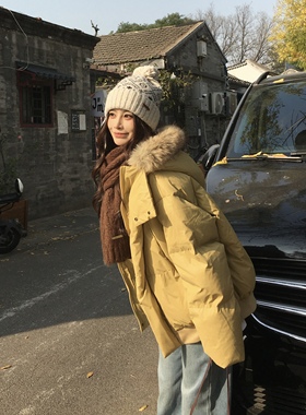 3MER哦哦三妹90白鸭绒PU皮连帽毛领羽绒服女冬季新款保暖黄色外套