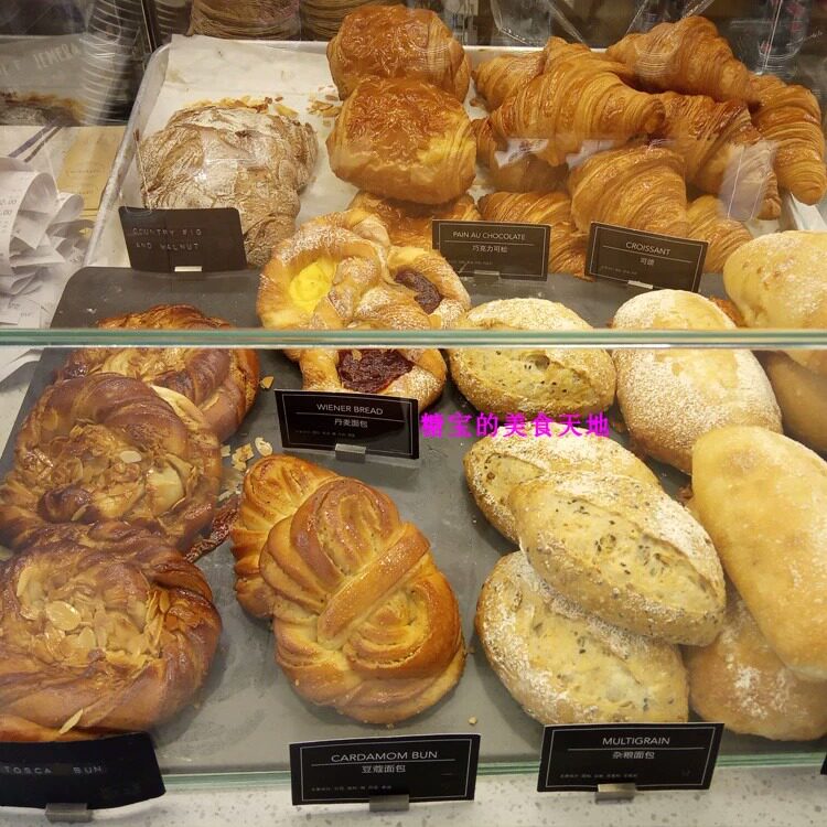 上海美食面包代购 smaka 布朗尼巧克力球可颂芝士恰巴塔豆寇面包