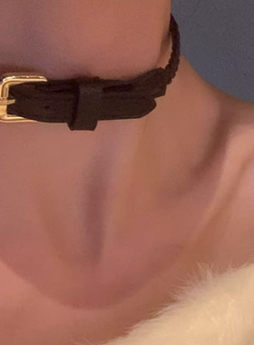 黑色轻奢高级感金色字母编织颈链个性锁骨链网红气质项圈配饰潮女