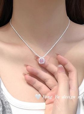 波光粼粼粉色方糖颈链锁骨链甜美轻奢小众高级设计感闺蜜生日礼物