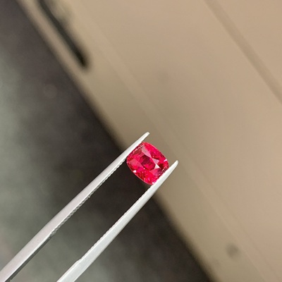1.06克拉天然无烧鸽血红红宝石 Vibrant评级 颜色浓艳满火彩