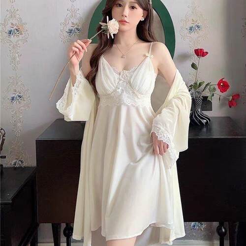 维多利亚法式宫廷风金丝绒性感睡衣女秋冬款轻熟风吊带睡裙带胸垫